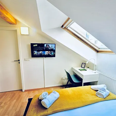 Charming Compact
